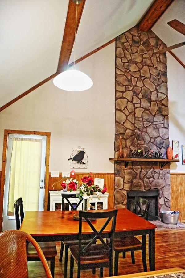 Our Private Wooded Cabin Chatham Esterno foto